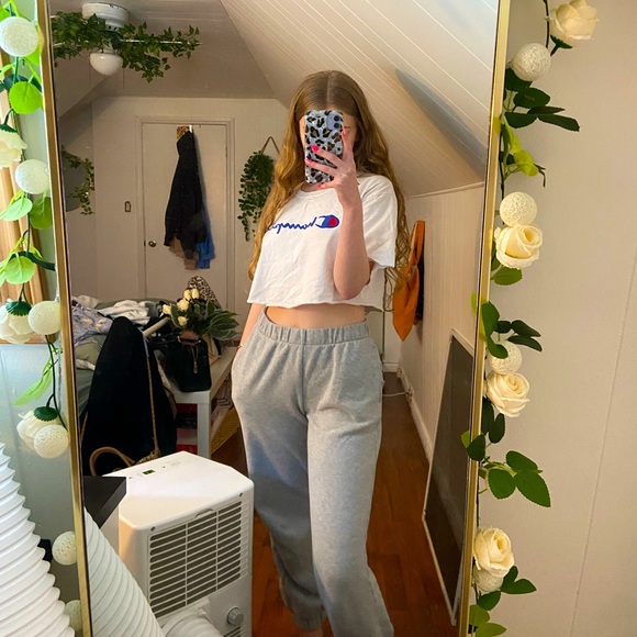 cropped champion basic white tee - Picture 1 of 3
